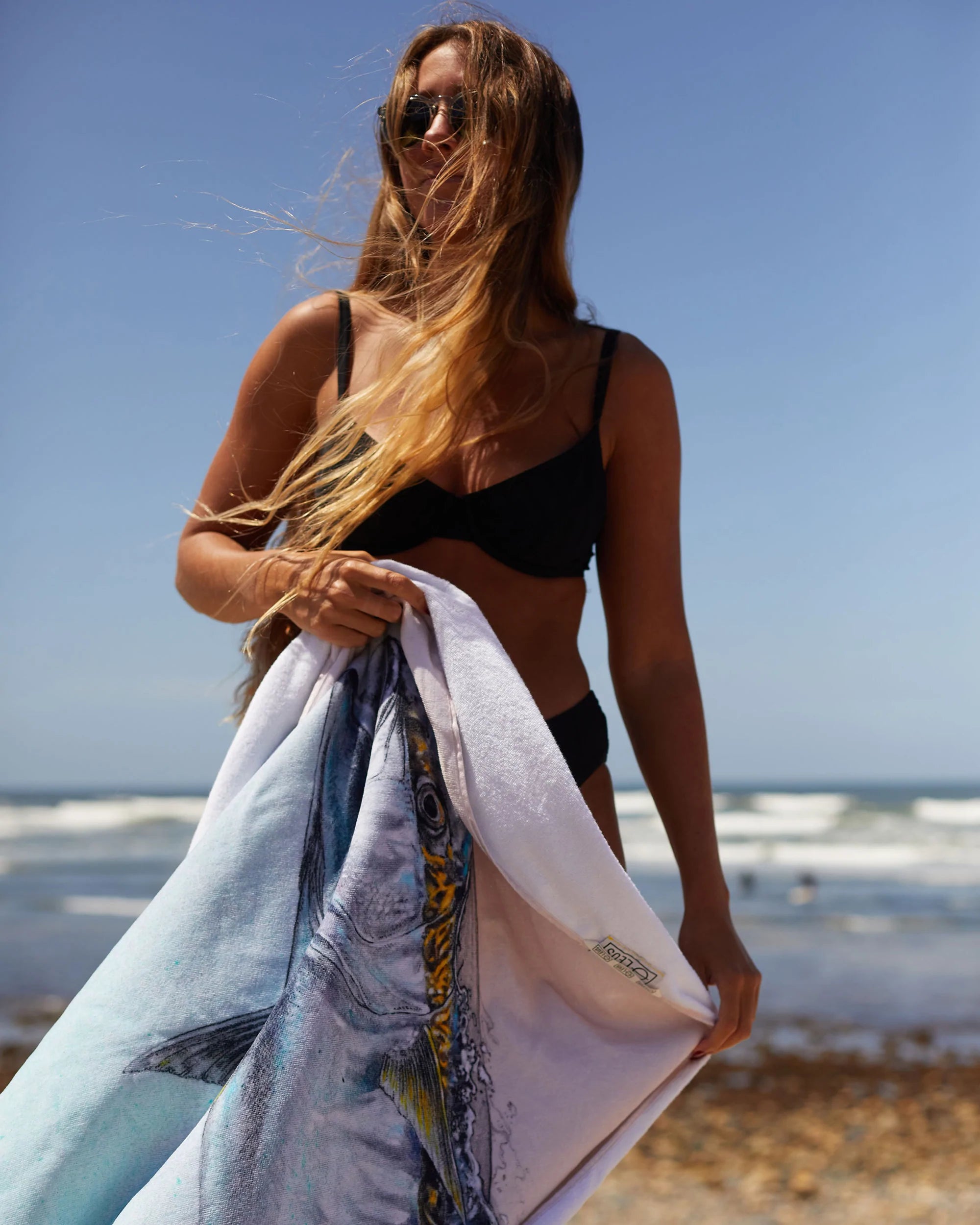 LEUS Yellowtail beach eco towel